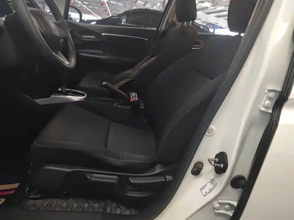 Honda Fit 2017 — фото 11