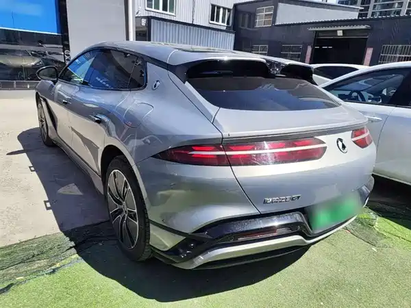 Denza Z9GT 2024