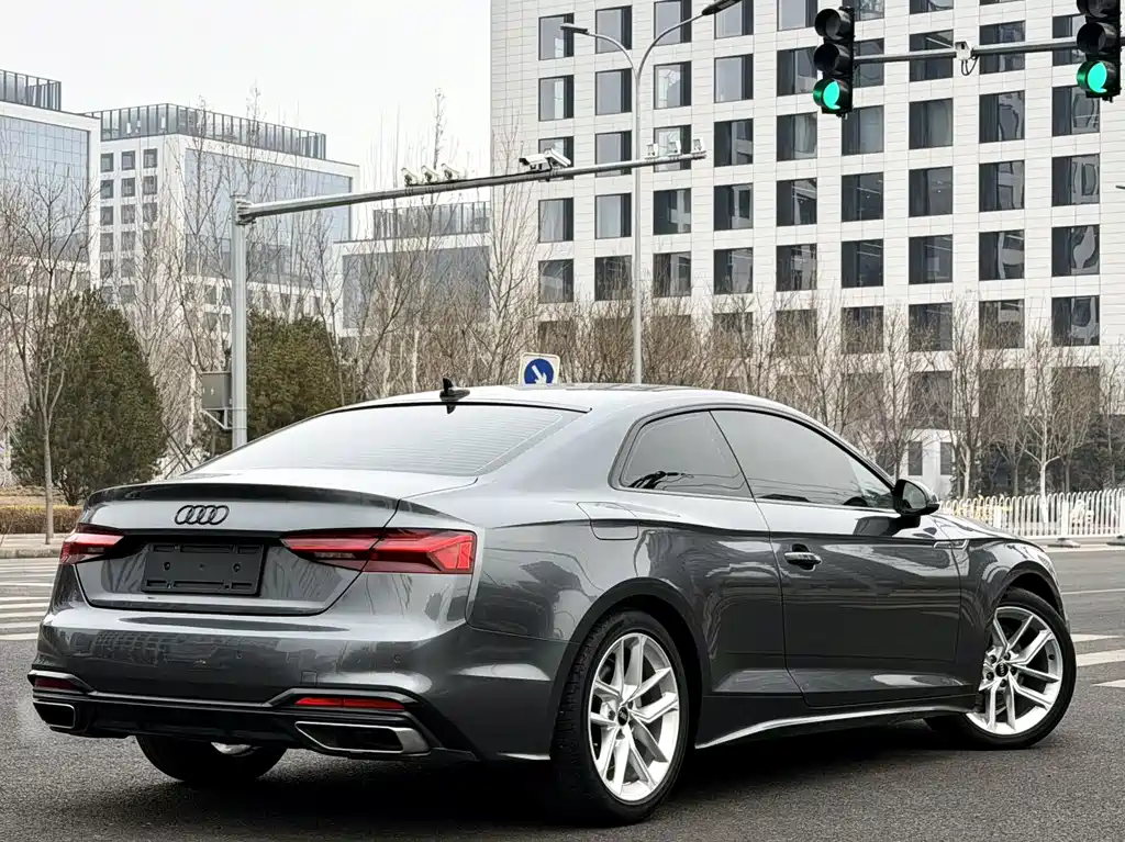 Audi A5 2022 — фото 4