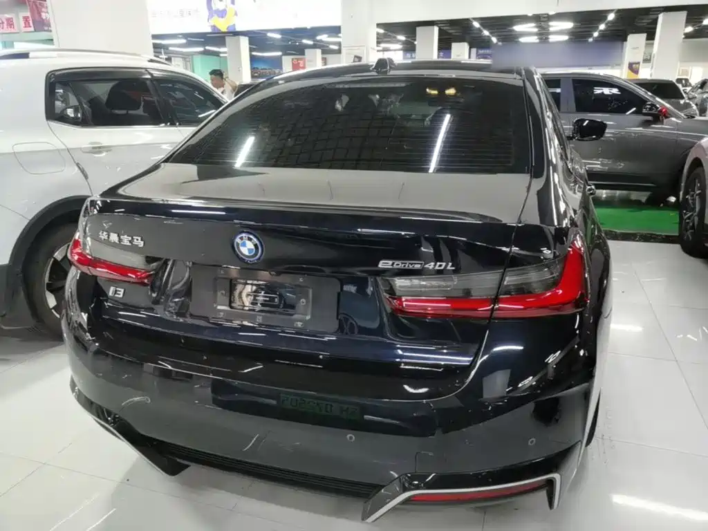 BMW i3 2024