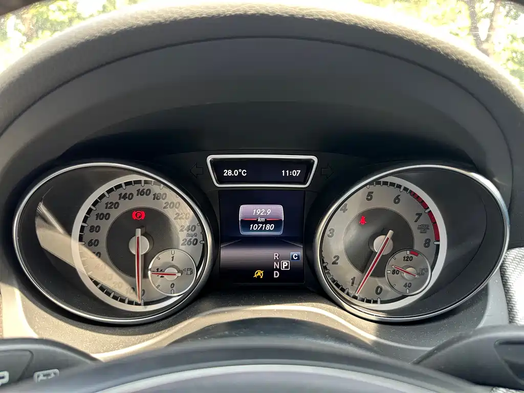 Mercedes-Benz GLA 2017 — фото 24
