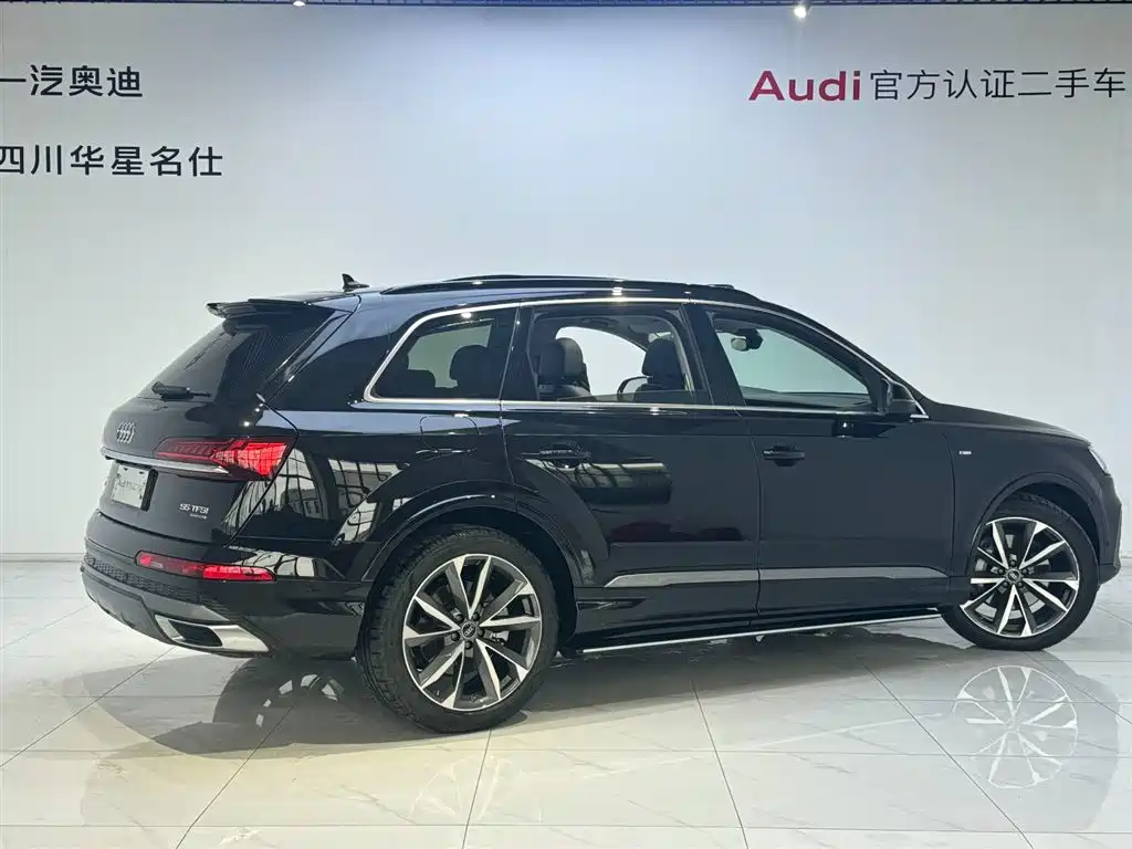 Audi Q7 2023 — фото 4