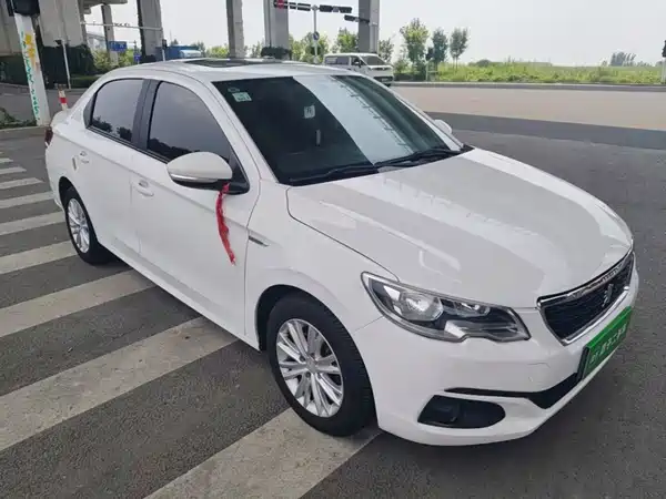 Peugeot 301 2017