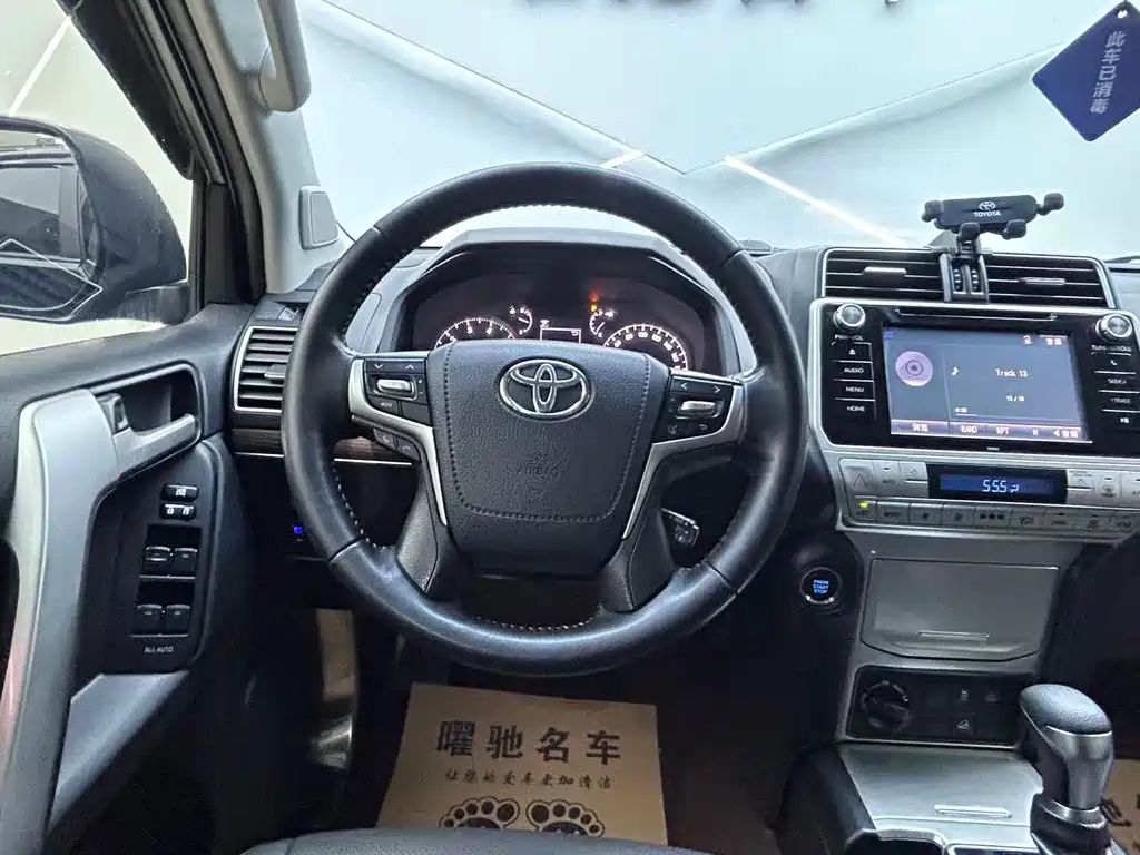 Toyota Prado 2019 — фото 11