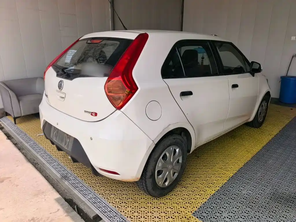MG MG3 2016 — фото 7