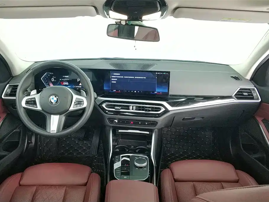 BMW 3 Series 2024 — фото 12