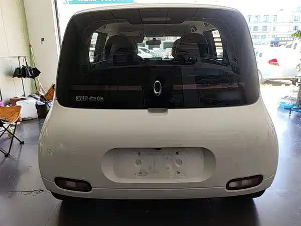 Ora White Cat 2020
