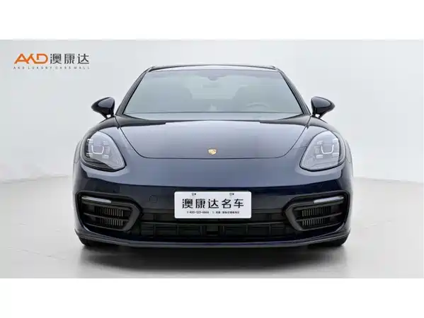 Porsche Panamera 2021