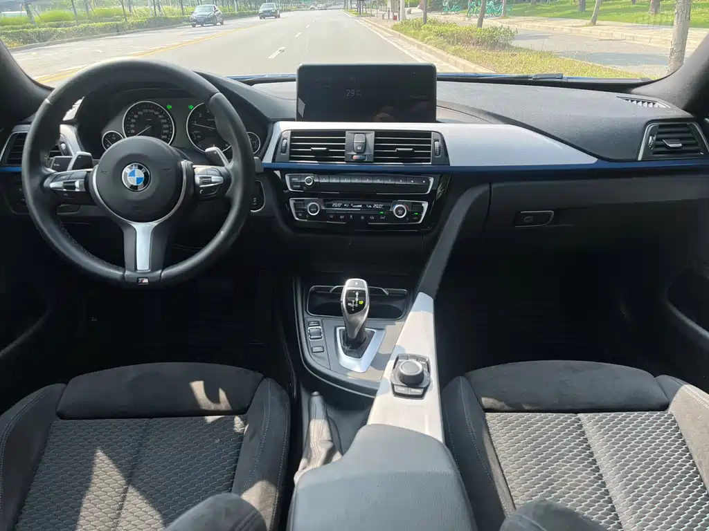 BMW 4 Series 2017 — фото 16