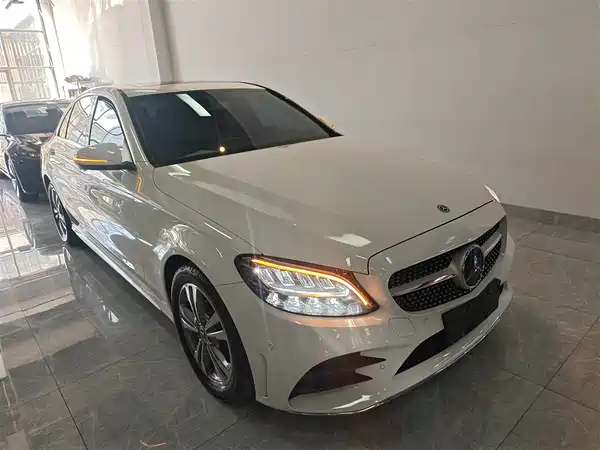 Mercedes-Benz C-Class 2020