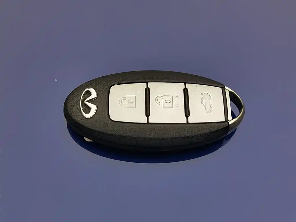Infiniti Q50L 2018 — фото 19
