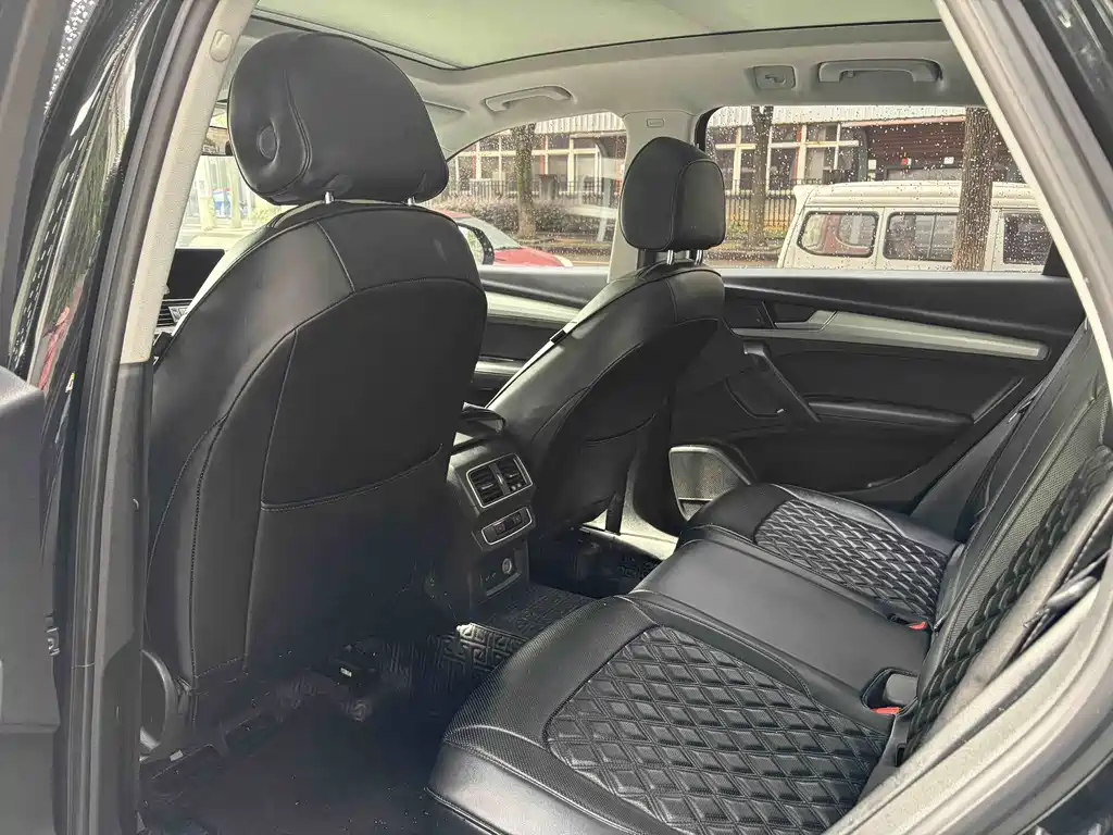 Audi Q5L 2020