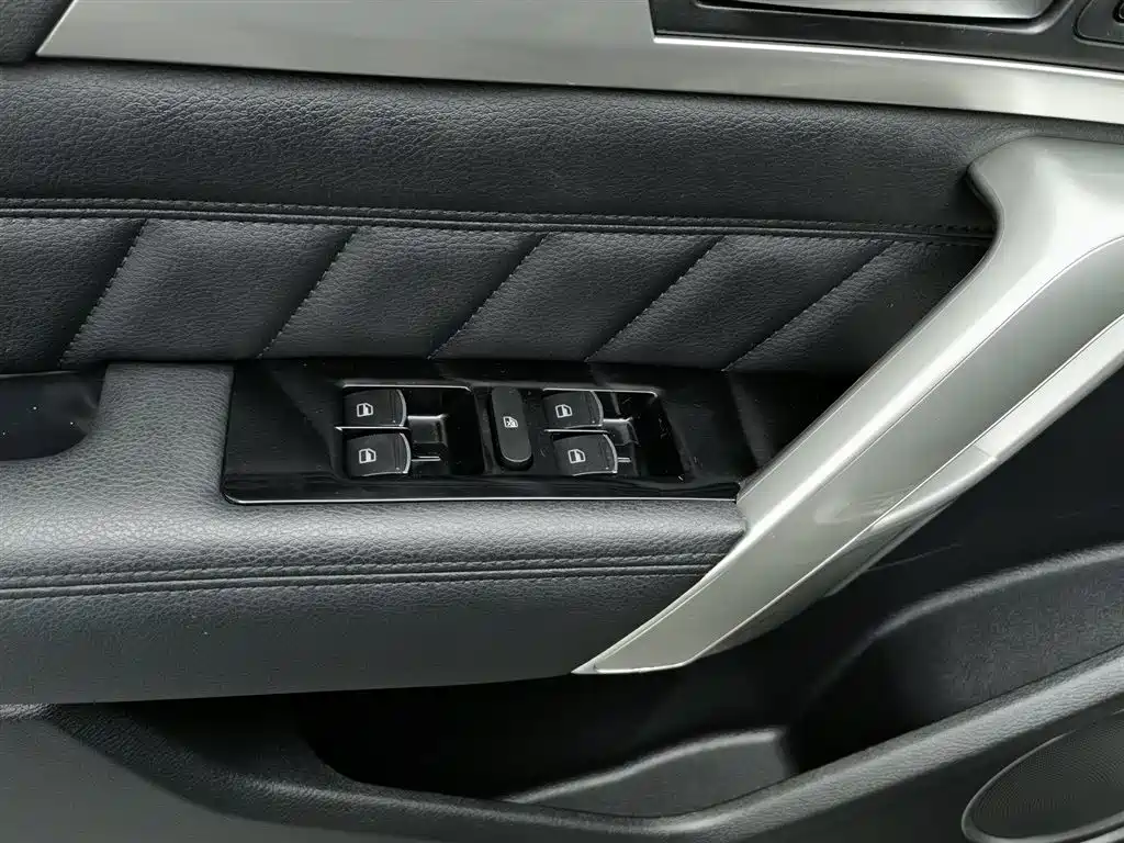 Haval H2 2015 — фото 9
