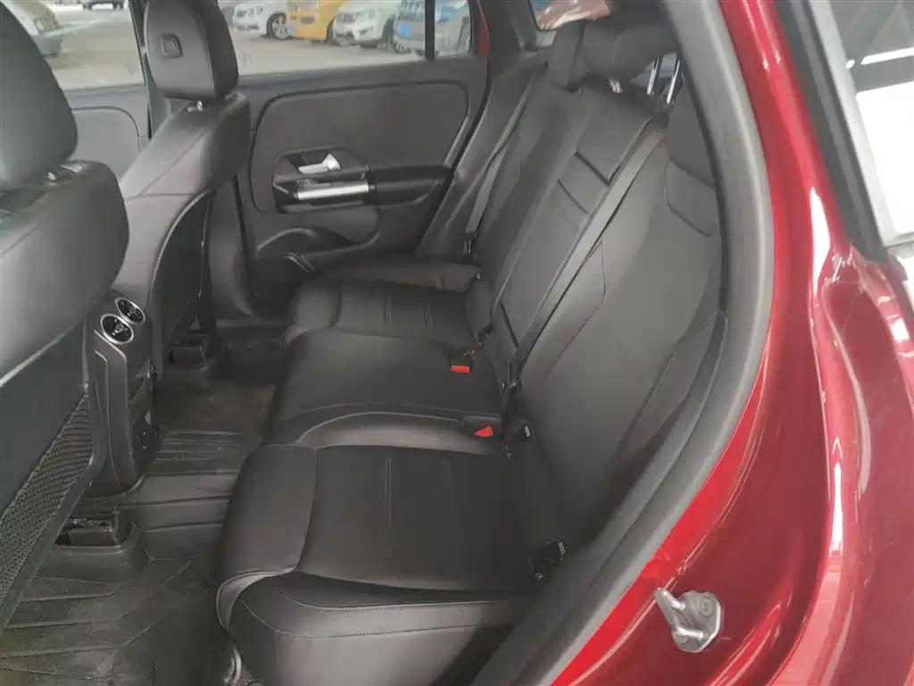 Mercedes-Benz GLA 2021 — фото 17