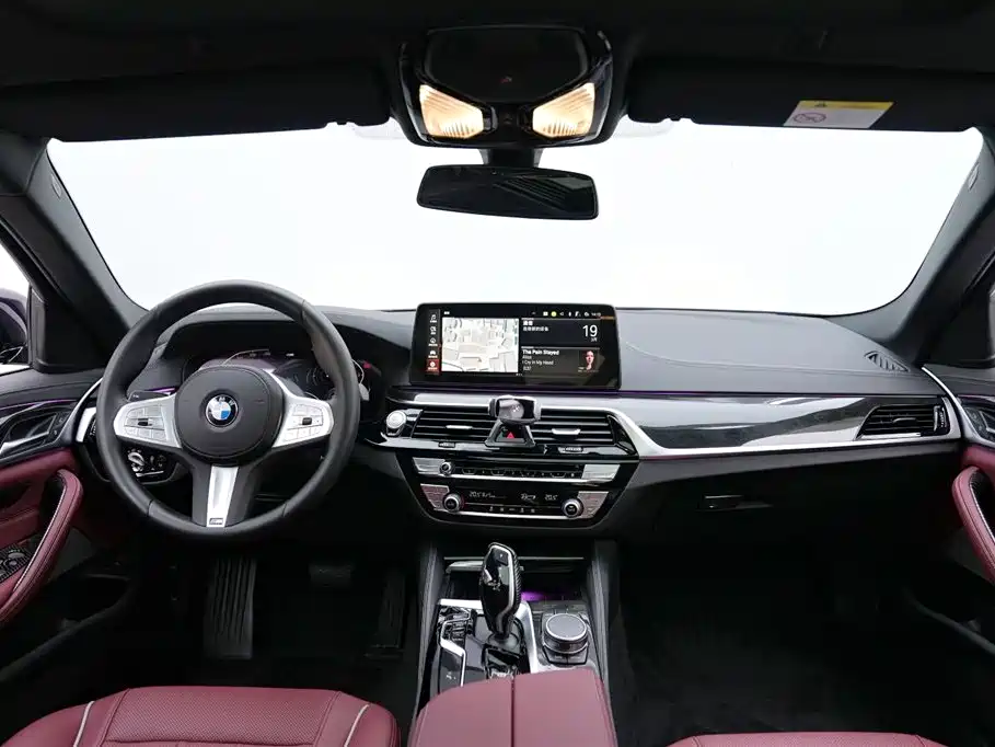 BMW 5 Series 2023 — фото 10
