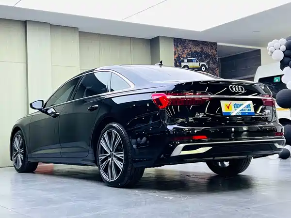 Audi A6L 2023