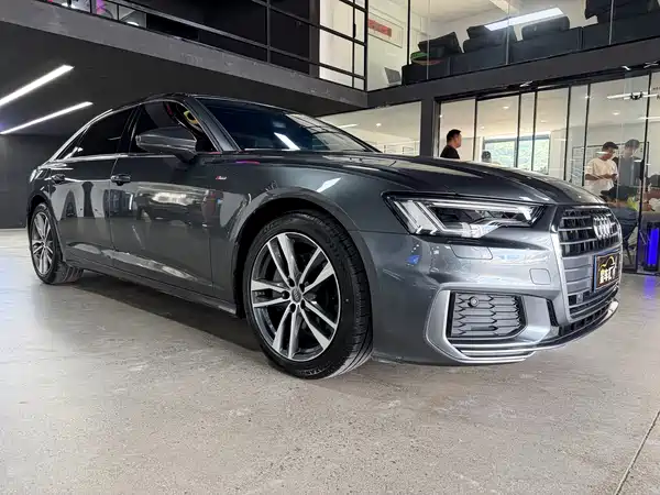 Audi A6L 2021