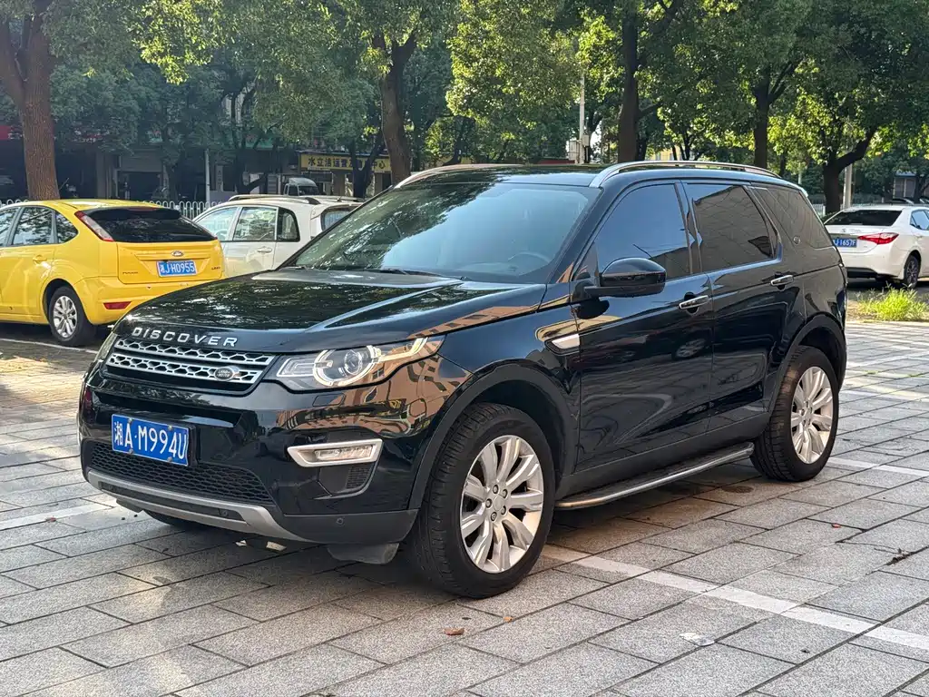 Land Rover Discovery Sport 2017 — фото 1
