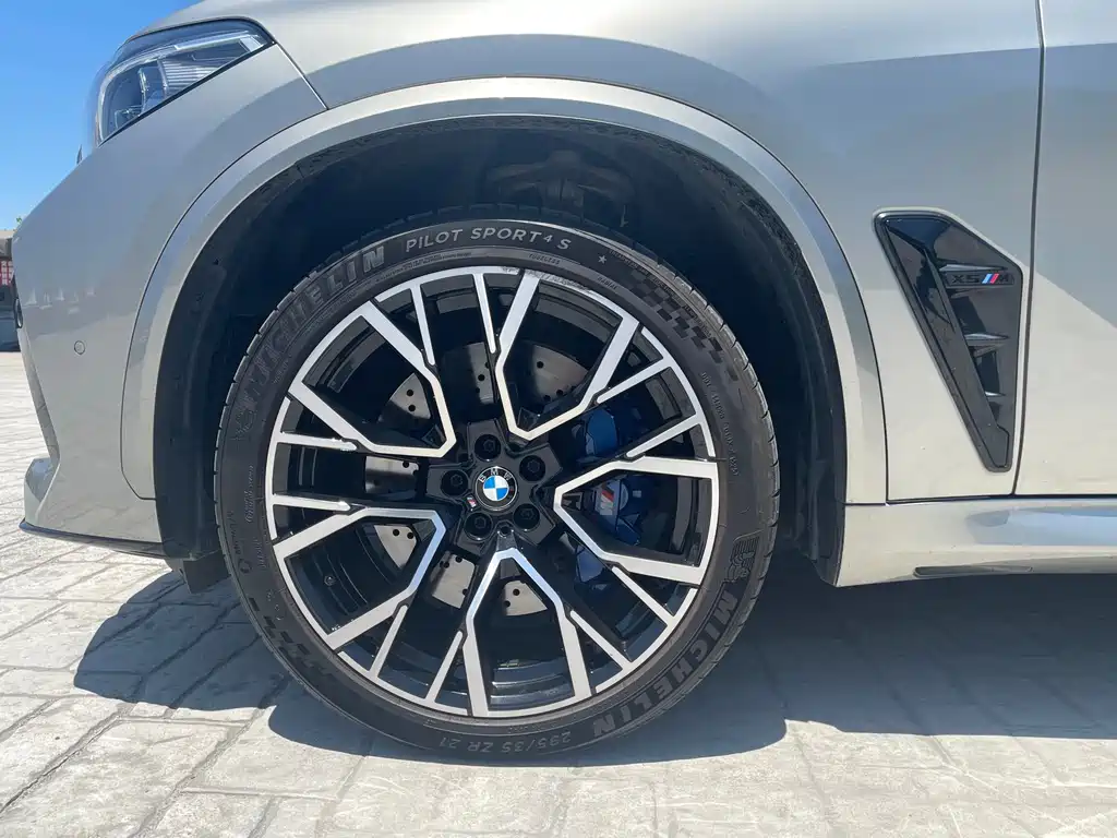 BMW X5 M 2022 — фото 6