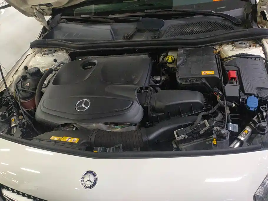 Mercedes-Benz A-Class 2015 — фото 10