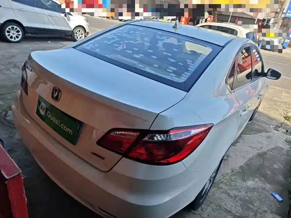 Changan Eado 2015