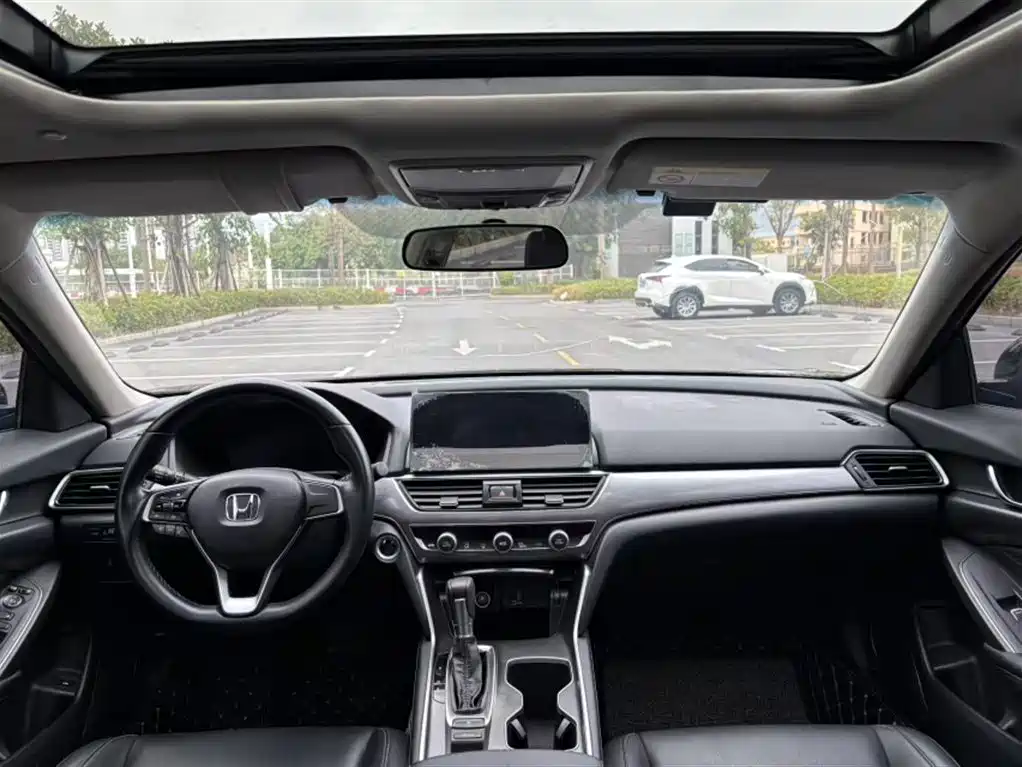 Honda Accord 2022 — фото 14