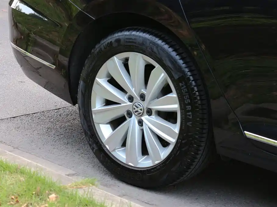 Volkswagen Passat 2020 — фото 19