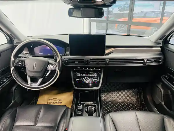 Lincoln Corsair 2022