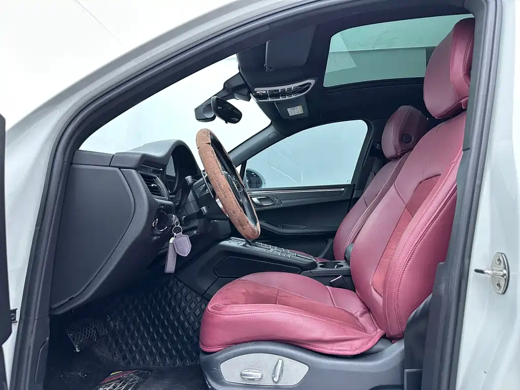 Porsche Macan 2015 — фото 9