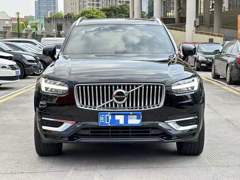 Volvo XC90 2023 — фото 2