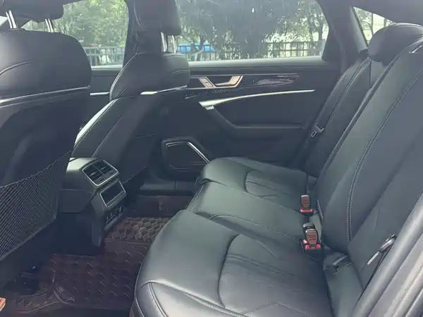 Audi A6L 2025