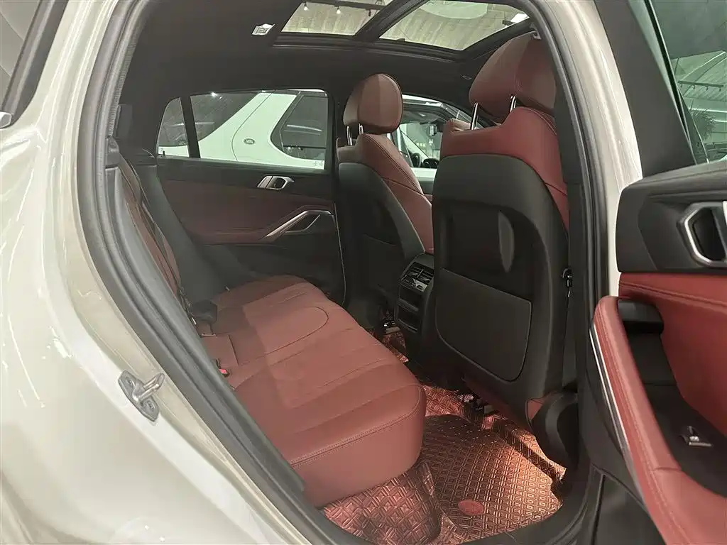 BMW X6 2021 — фото 15