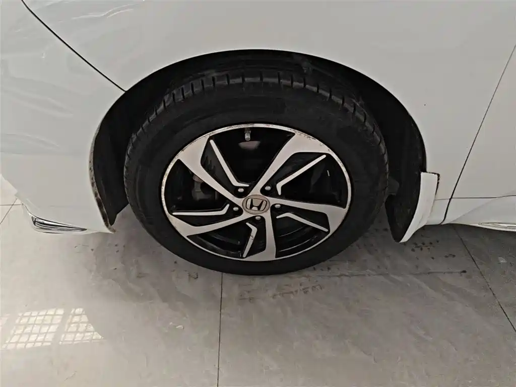 Honda Odyssey 2015 — фото 23
