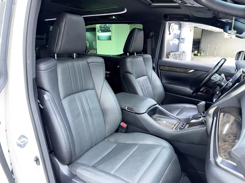 Toyota Alphard 2022 — фото 27