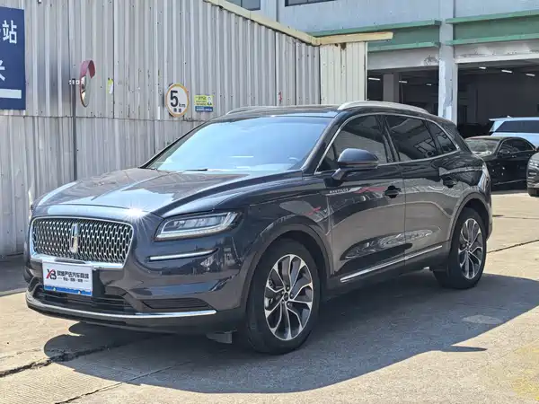 Lincoln Nautilus 2022