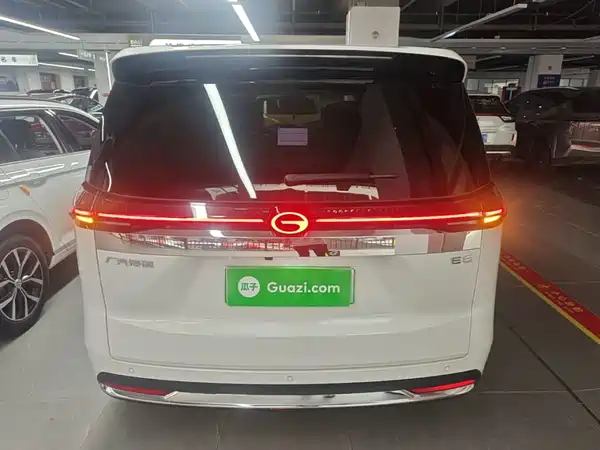GAC Trumpchi E8 PHEV 2024