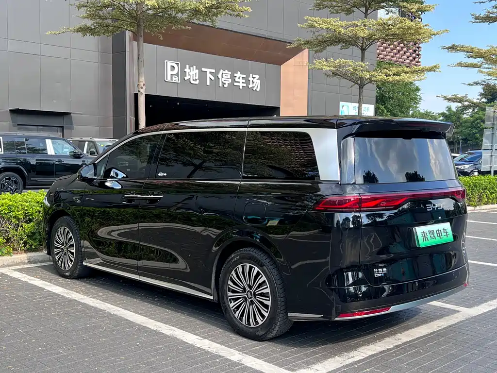 BYD Xia 2025 — фото 9