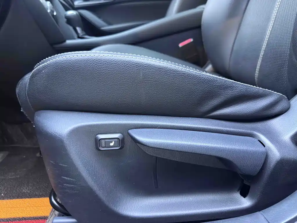 Mazda CX-4 2023 — фото 14