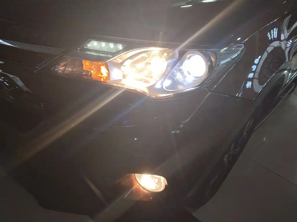 Toyota RAV4 2016 — фото 18