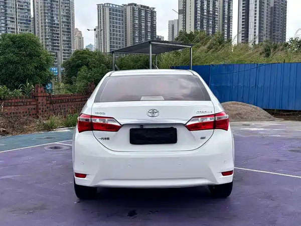 Toyota Corolla 2015