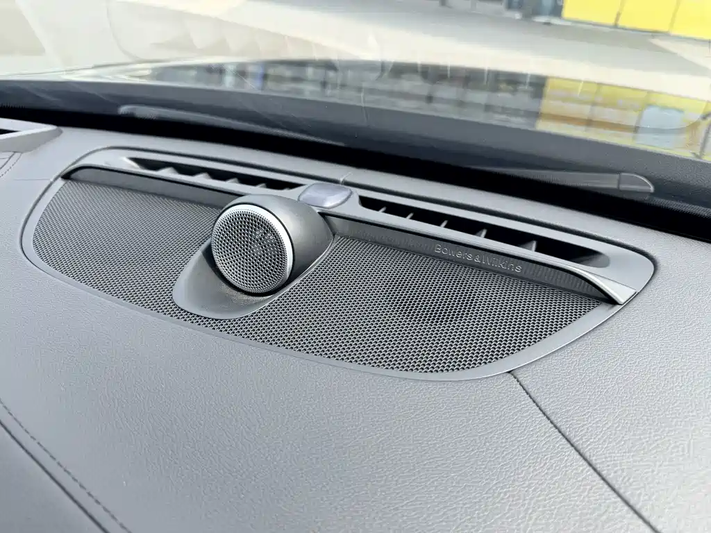 Volvo XC90 2023 — фото 14