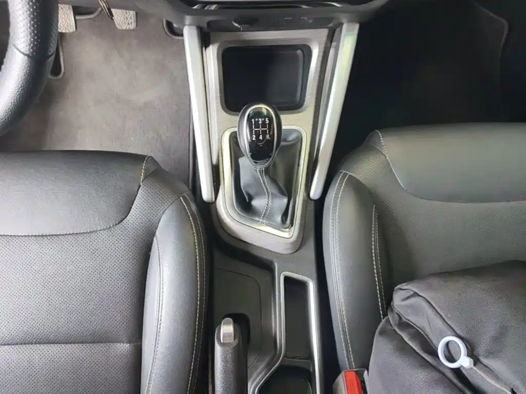 Geely Vision X3 2018 — фото 14