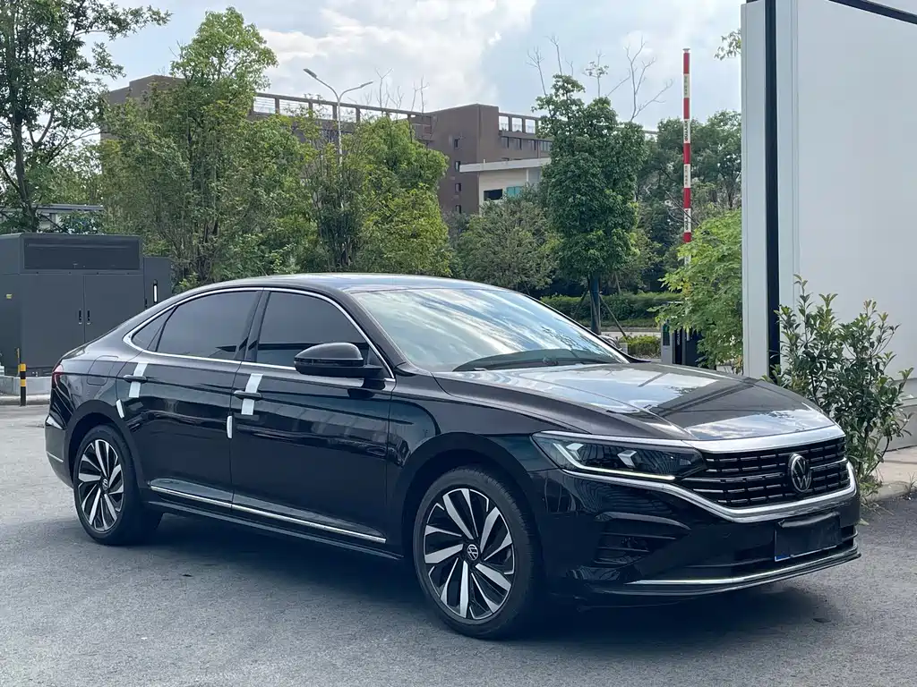 Volkswagen Passat 2024