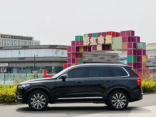Volvo XC90 2023