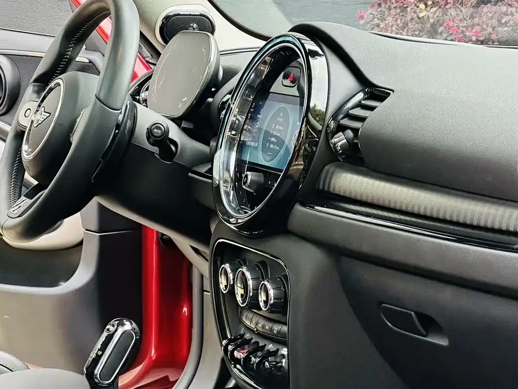 MINI Clubman 2021 — фото 13