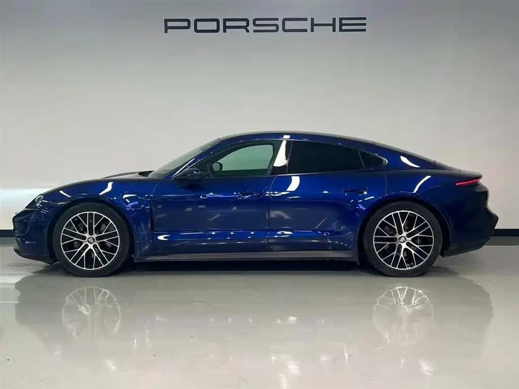 Porsche Taycan 2022 — фото 4