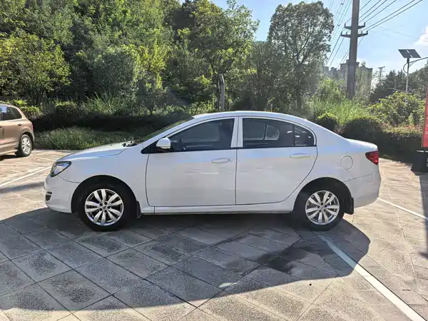 Roewe 350 2016