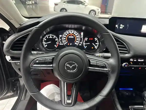 Mazda 3 Axela 2022