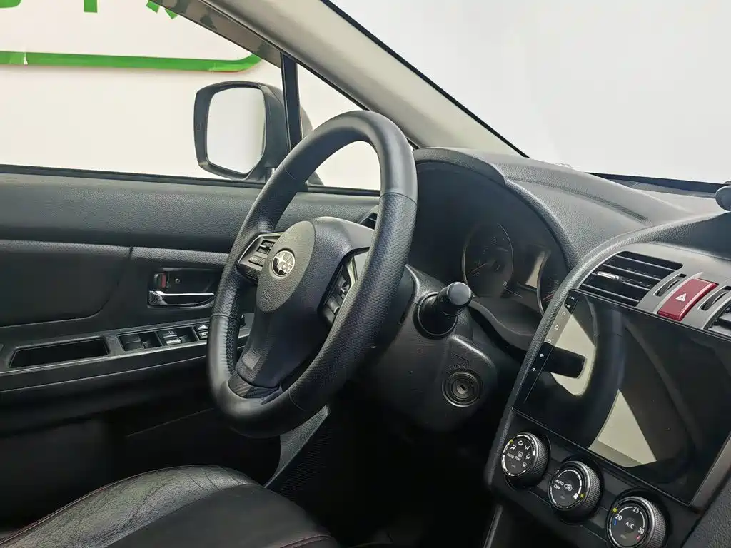 Subaru XV 2013 — фото 22