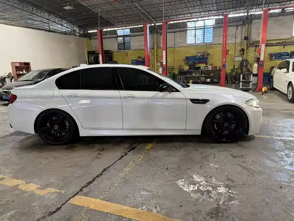 BMW M5 2013